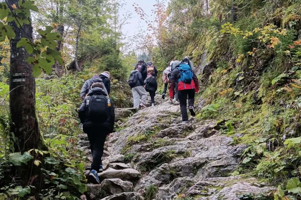 Wycieczka do Doliny Kościeliskiej i Jaskini Mroźnej
